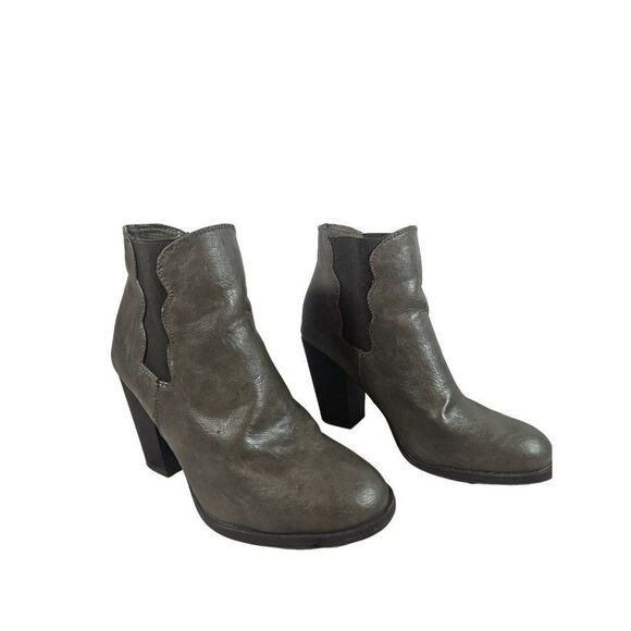 Betsey Johnson B17 'Natalie Heeled Ankle Boots Women's Size 8 - Picture 3 of 7